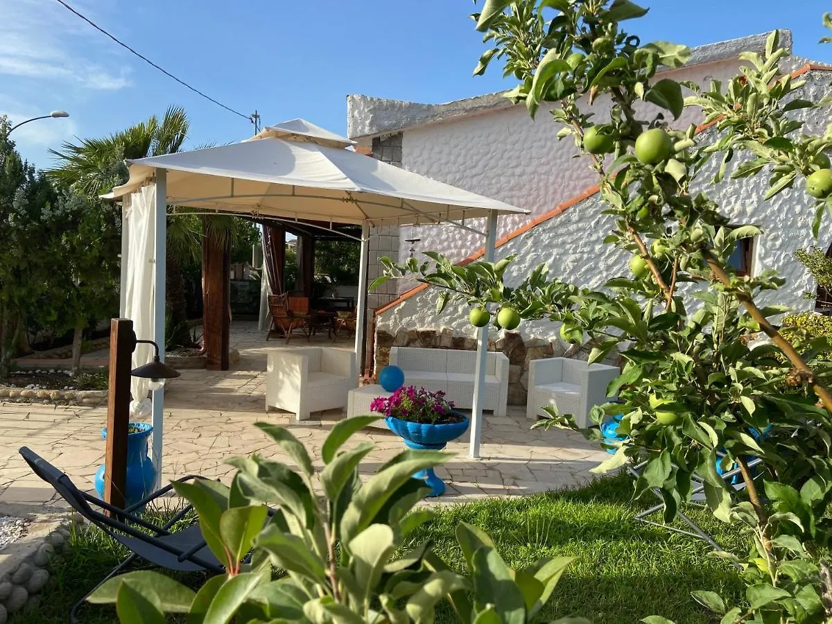 Villa Gino Santa Lucia  Ferienhaus Santa Lucia (Sardinia)